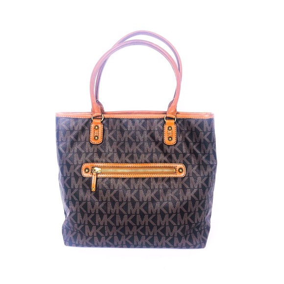 Michael Kors Handbags - MICHAEL KORS Leather Signature Tote Bag